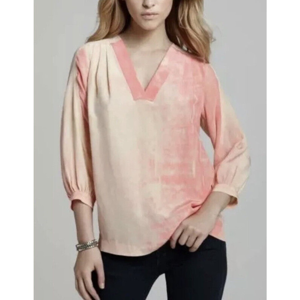 DVF Diane Von Furstenberg Size 6 100% Silk Cahil Top Printed Neon Spray H23